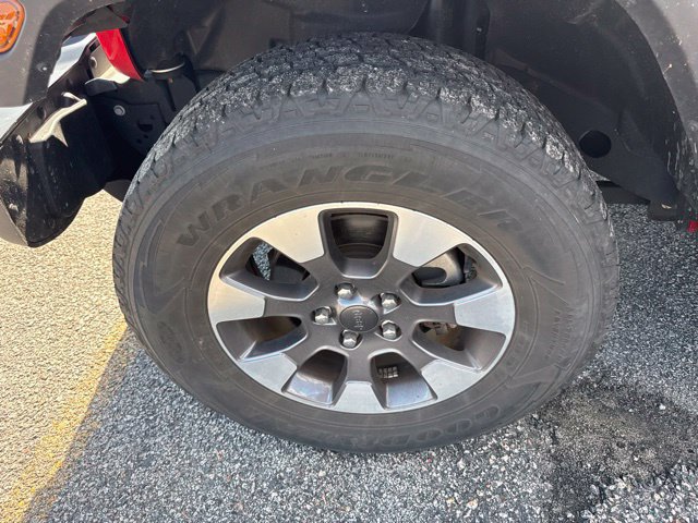 Used 2021 Jeep Wrangler Unlimited Sahara AWD/4WD image 6