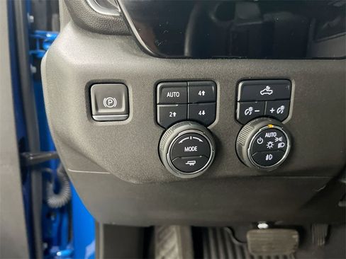 Used 2024 Chevrolet Silverado 1500 RST w/ Z71 Off-Road Package image 18