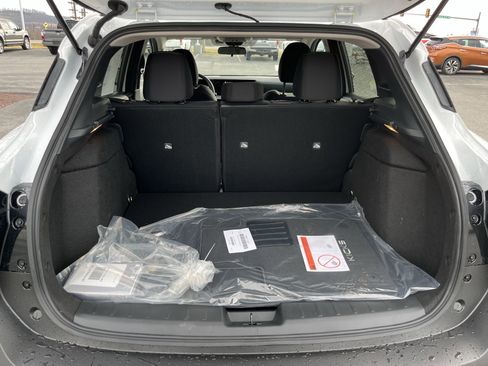 New 2026 Nissan Kicks SV w/ SV Premium Package image 5