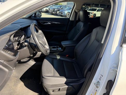 Used 2023 Buick Envision Essence image 6