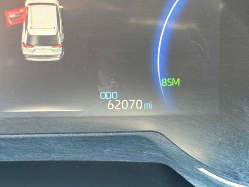 Used 2019 Toyota RAV4 XSE w/ XSE Weather Package AWD/4WD image 17