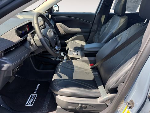 Certified 2023 Ford Mustang Mach-E Premium RWD image 10