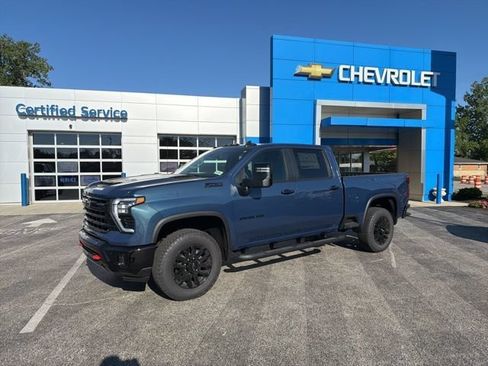 New 2026 Chevrolet Silverado 2500 LT w/ Trail Boss Package AWD/4WD image 3