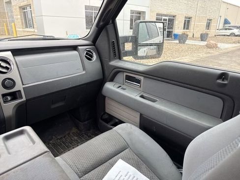 Used 2011 Ford F150 XLT w/ XLT Chrome Pkg image 14