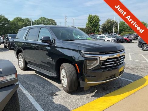 Used 2025 Chevrolet Tahoe LT RWD image 1