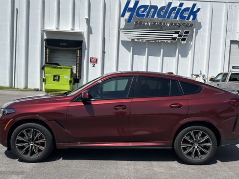 Used 2027 BMW X6 xDrive40i w/ Premium Package AWD/4WD image 7