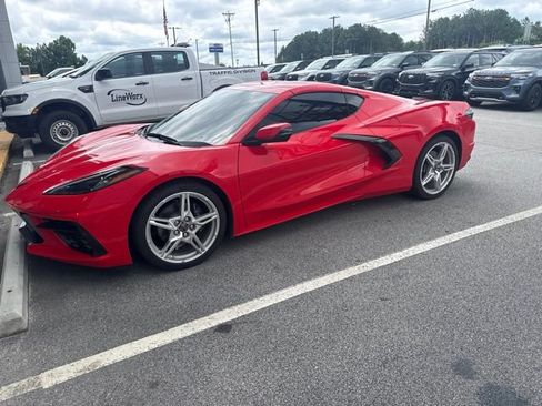 Used 2023 Chevrolet Corvette Stingray Coupe w/ 1LT RWD image 3
