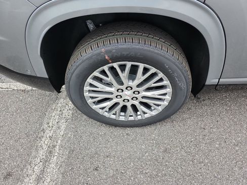 New 2026 GMC Acadia Denali w/ Super Cruise Package image 5