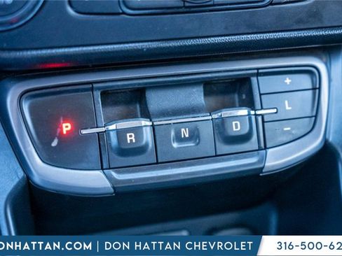 Used 2022 GMC Terrain AT4 w/ Infotainment Package II image 12