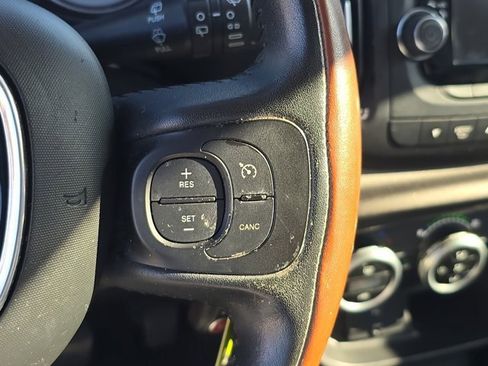 Used 2015 FIAT 500L Trekking image 24