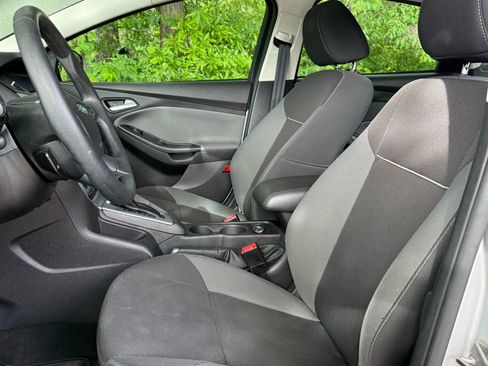Used 2014 Ford Focus SE image 5