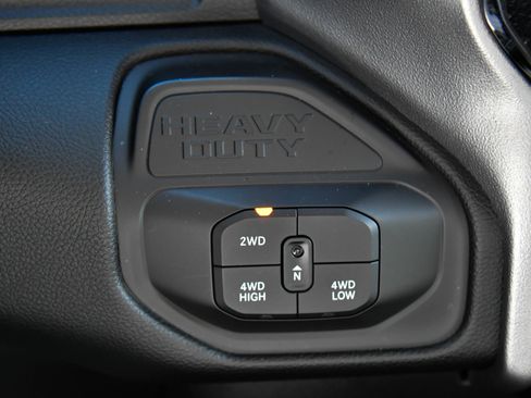 Used 2025 RAM 2500 Big Horn image 28