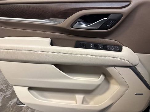 Used 2024 GMC Yukon Denali w/ Advanced Technology Package image 7