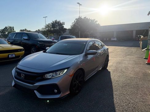 Used 2018 Honda Civic Sport image 1