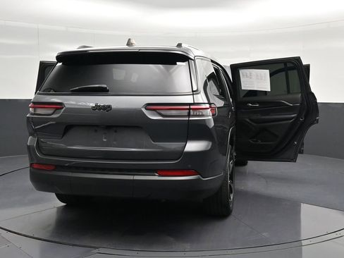 Used 2023 Jeep Grand Cherokee L Laredo RWD image 41