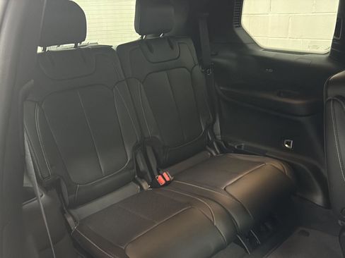 New 2026 Jeep Grand Cherokee L Limited w/ Luxury Tech Group II image 35