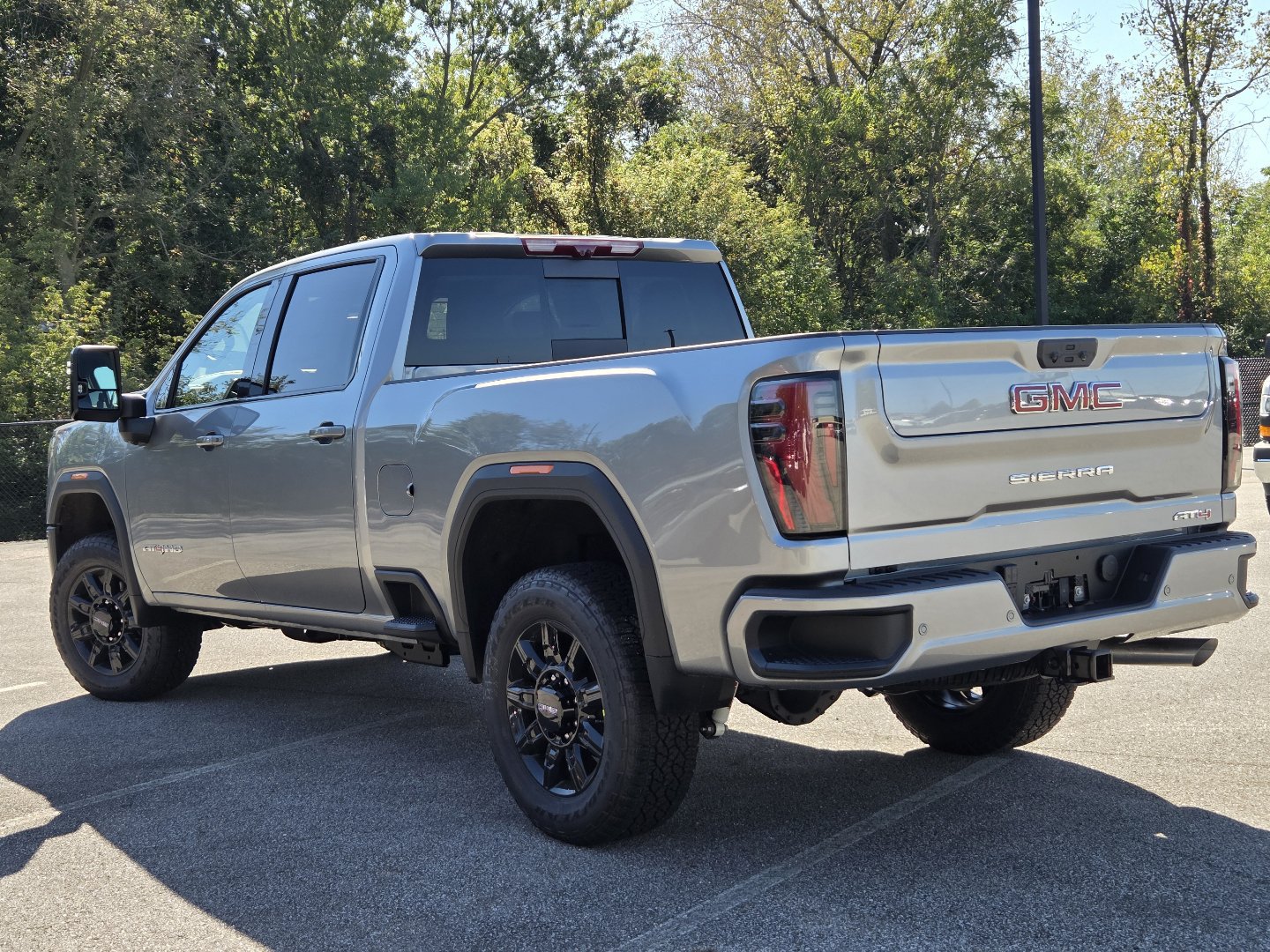 New 2026 GMC Sierra 2500 AT4 w/ AT4 Premium Plus Package AWD/4WD image 15