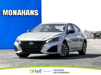 Used 2024 Nissan Altima 2.5 SV
