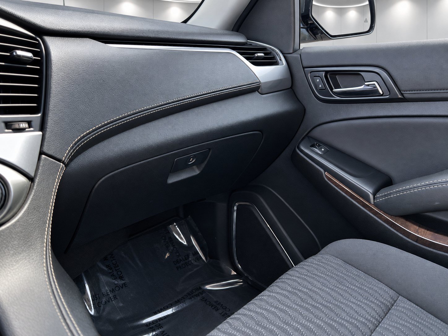 Used 2019 Chevrolet Tahoe LS AWD/4WD image 18