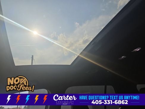 Used 2023 Chevrolet Traverse Premier FWD image 28