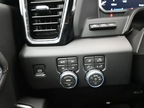 New 2026 GMC Sierra 2500 Denali w/ Denali Reserve Package image 21