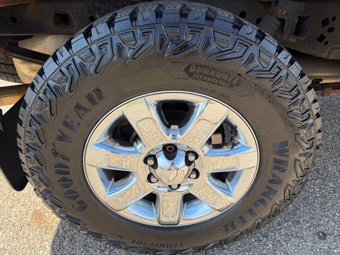 Used 2013 Ford F150 XLT w/ Luxury Equipment Group AWD/4WD image 17
