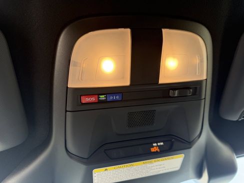 Certified 2025 Toyota GR86 w/ ALL Weather Mat Package (TMS) image 24