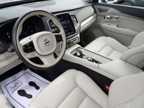 Certified 2024 Volvo XC90 B5 Plus image 14