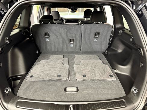 Used 2024 Jeep Grand Cherokee Limited image 35