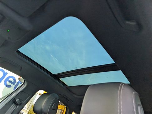 Used 2024 Audi Q4 e-tron Premium image 25