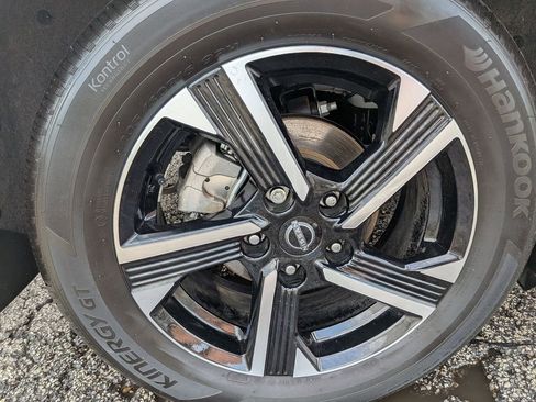 Used 2025 Nissan Sentra SV w/ All-Weather Package FWD image 26