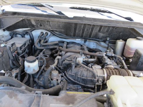 Used 2017 Nissan NV 3500 SV RWD image 30