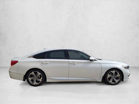 Used 2020 Honda Accord EX image 4