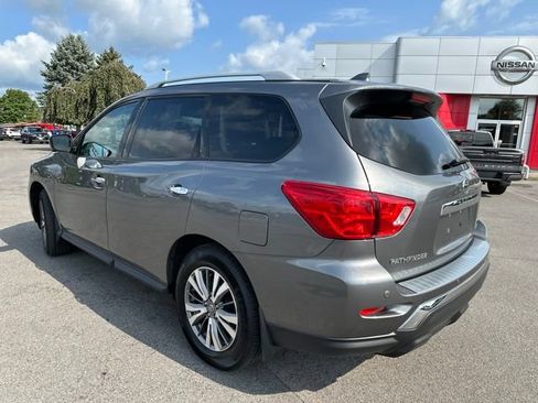 Used 2020 Nissan Pathfinder SL AWD/4WD image 3