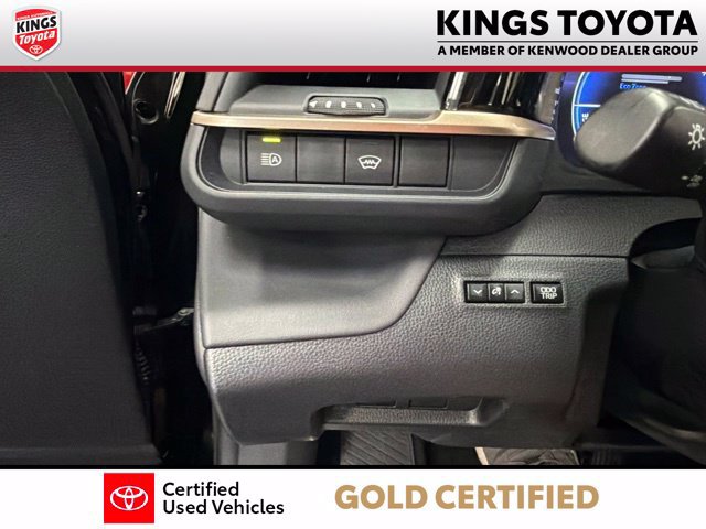 Used 2023 Toyota Crown AWD/4WD image 29
