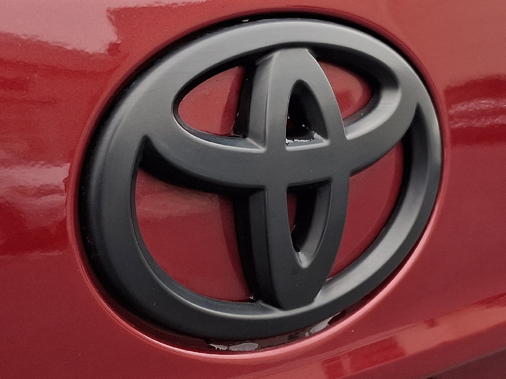 Used 2021 Toyota Highlander XLE AWD/4WD image 34