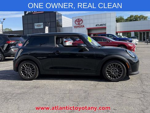 Used 2025 MINI Cooper S FWD image 9