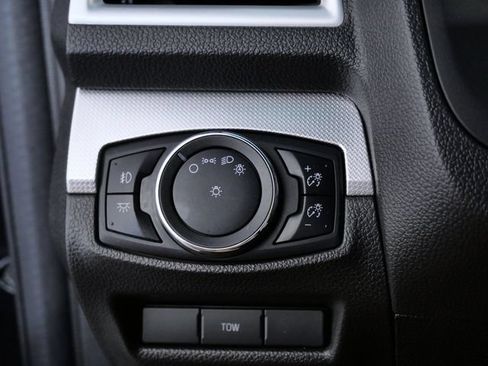 Used 2014 Ford Explorer XLT w/ Equipment Group 201A FWD image 23