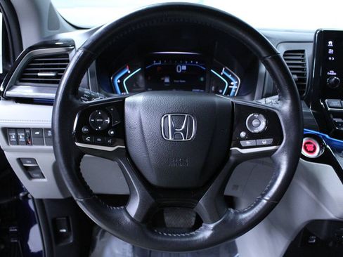 Used 2023 Honda Odyssey Elite image 18