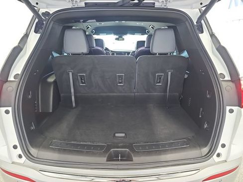 Used 2023 Buick Enclave Essence AWD/4WD image 20