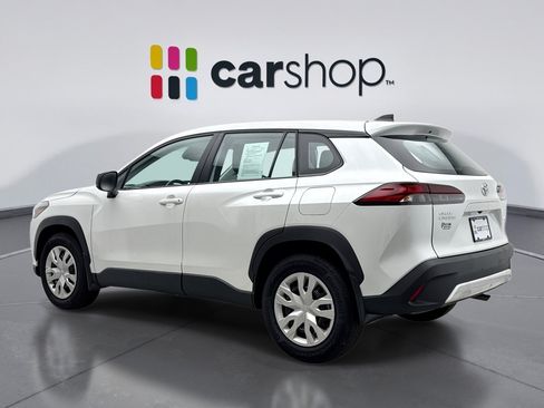 Used 2026 Toyota Corolla Cross L AWD/4WD image 3