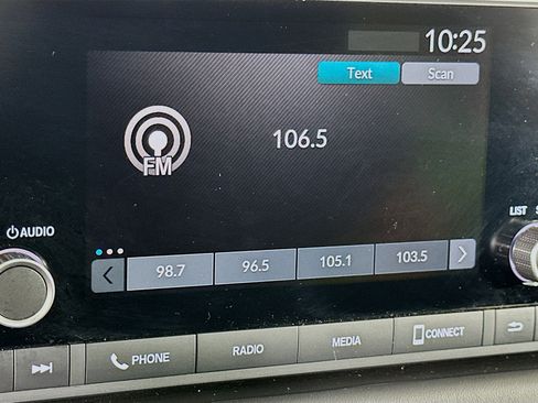 Used 2025 Honda HR-V Sport image 21