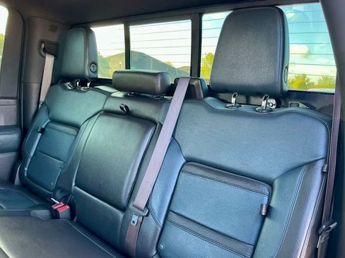 Used 2020 GMC Sierra 2500 Denali w/ Denali Ultimate Package image 33