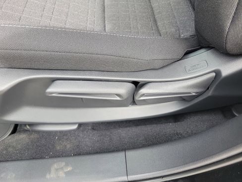 New 2026 Honda HR-V LX image 26