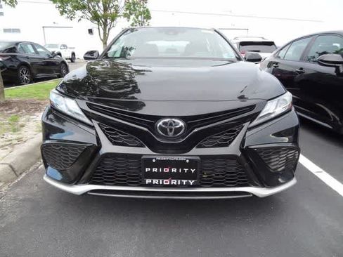 Used 2024 Toyota Camry XSE FWD image 2