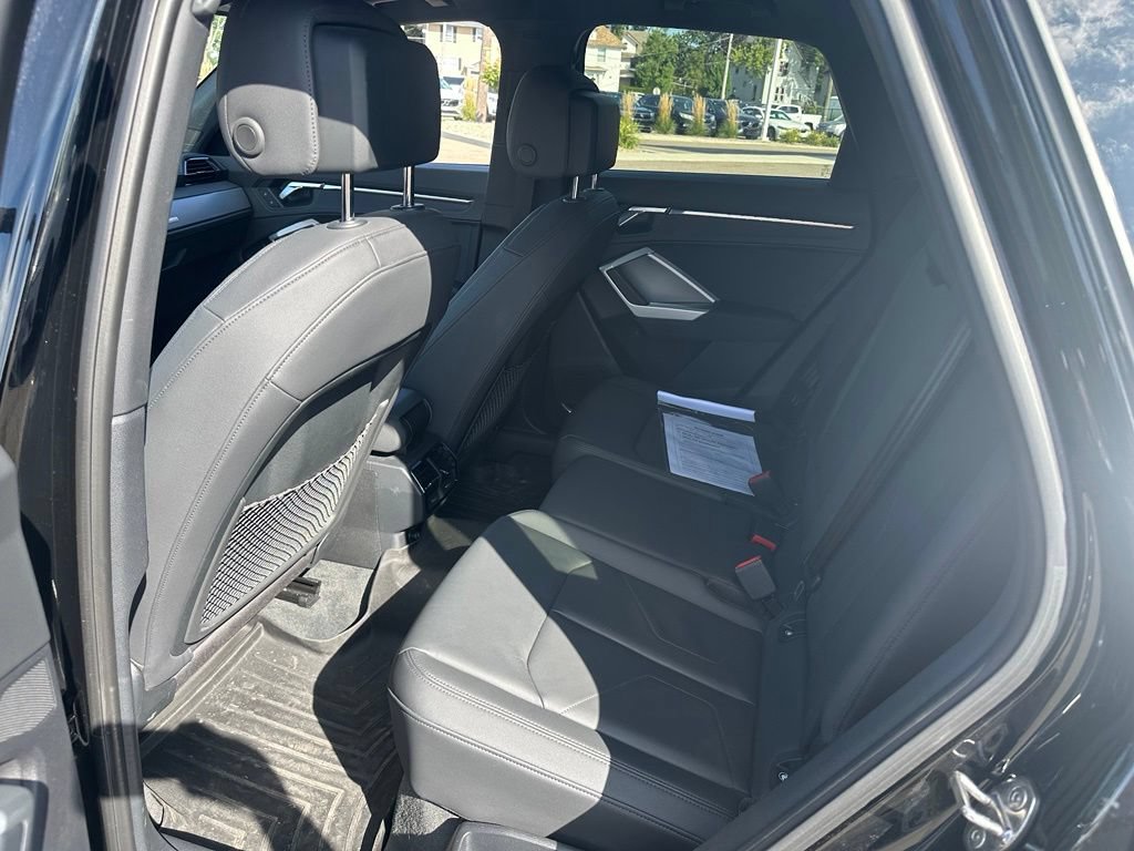 Used 2020 Audi Q3 2.0T Prestige AWD/4WD image 11