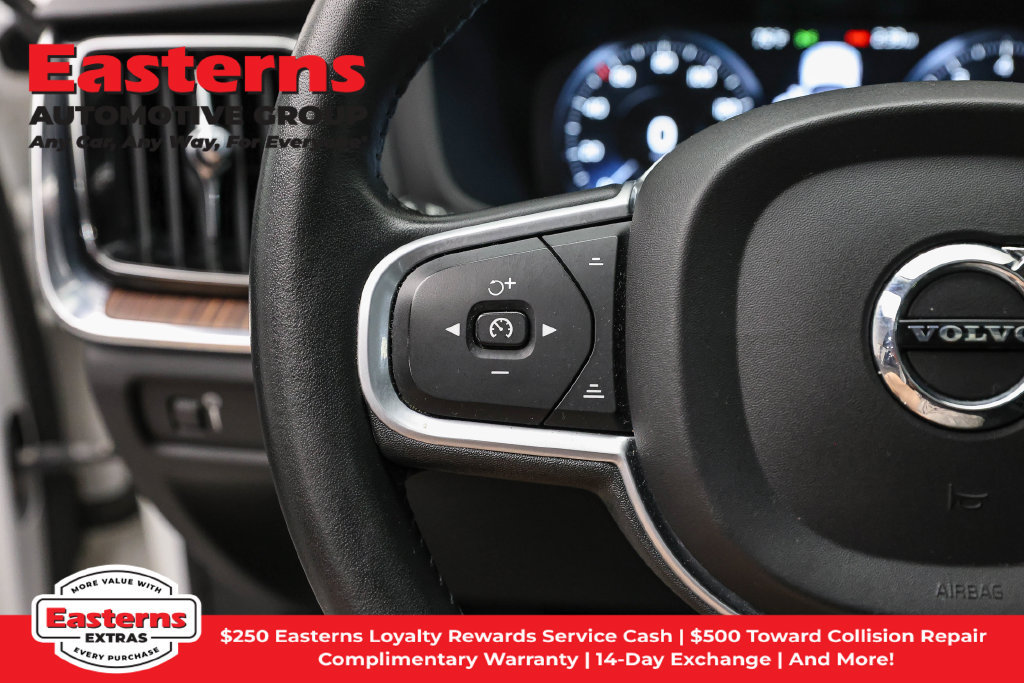 Used 2022 Volvo S60 B5 Inscription FWD image 16