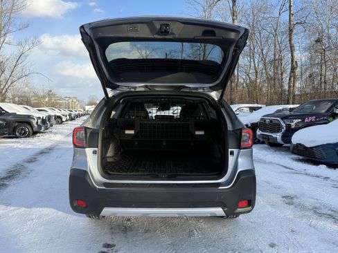 Used 2025 Subaru Outback Touring image 28
