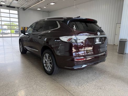 Used 2023 Buick Enclave Avenir AWD/4WD image 3
