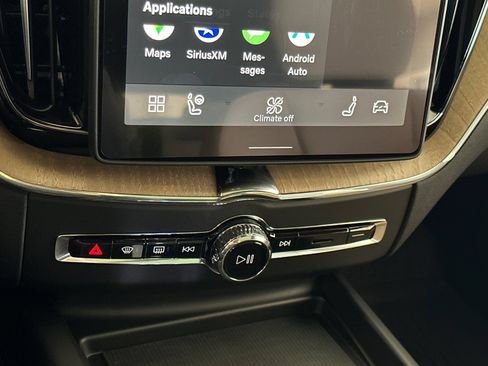 New 2026 Volvo XC60 B5 Plus w/ Protection Package Premier AWD/4WD image 19